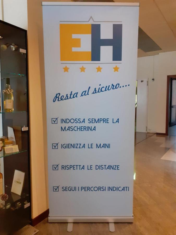 Euro Hotel กาสชินา ภายนอก รูปภาพ