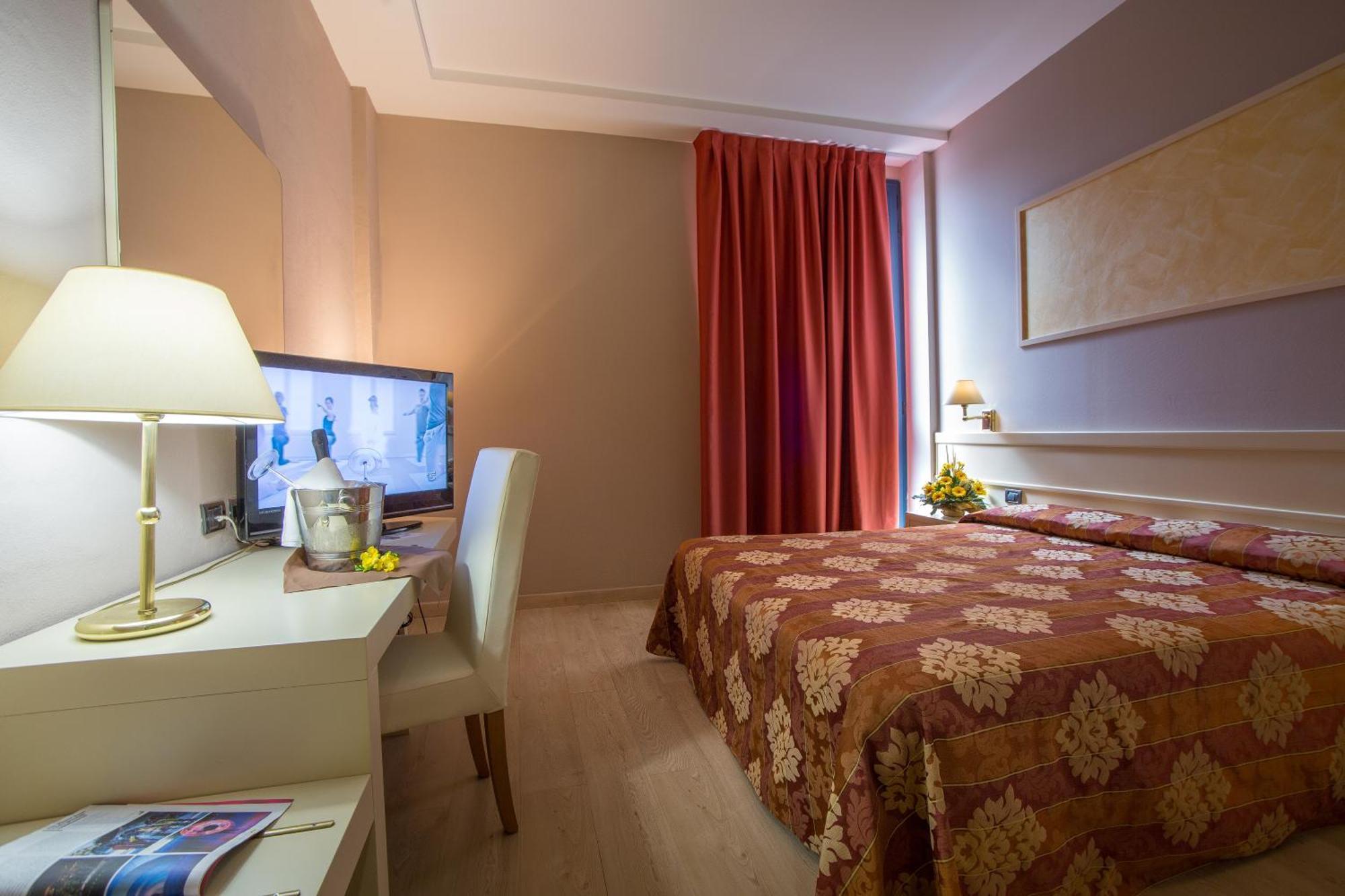 Euro Hotel กาสชินา ห้อง รูปภาพ