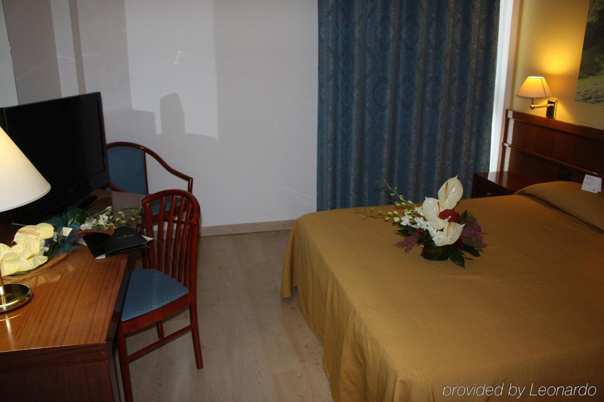 Euro Hotel กาสชินา ห้อง รูปภาพ